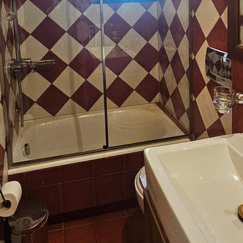 Standard Double with Side View