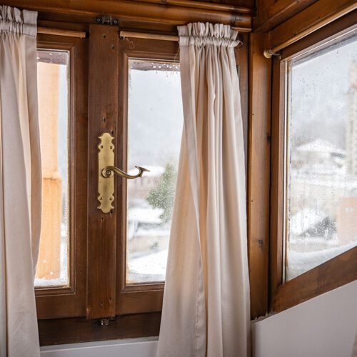 Σοφίτα 2κλινη με τζάκι