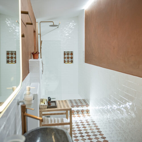 Σοφίτα 2κλινη με τζάκι