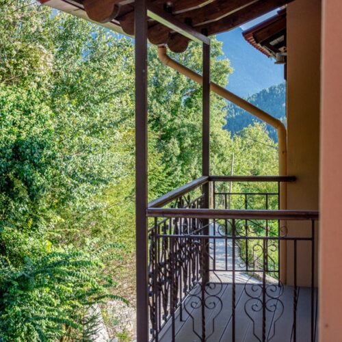 Standard Double with Side View